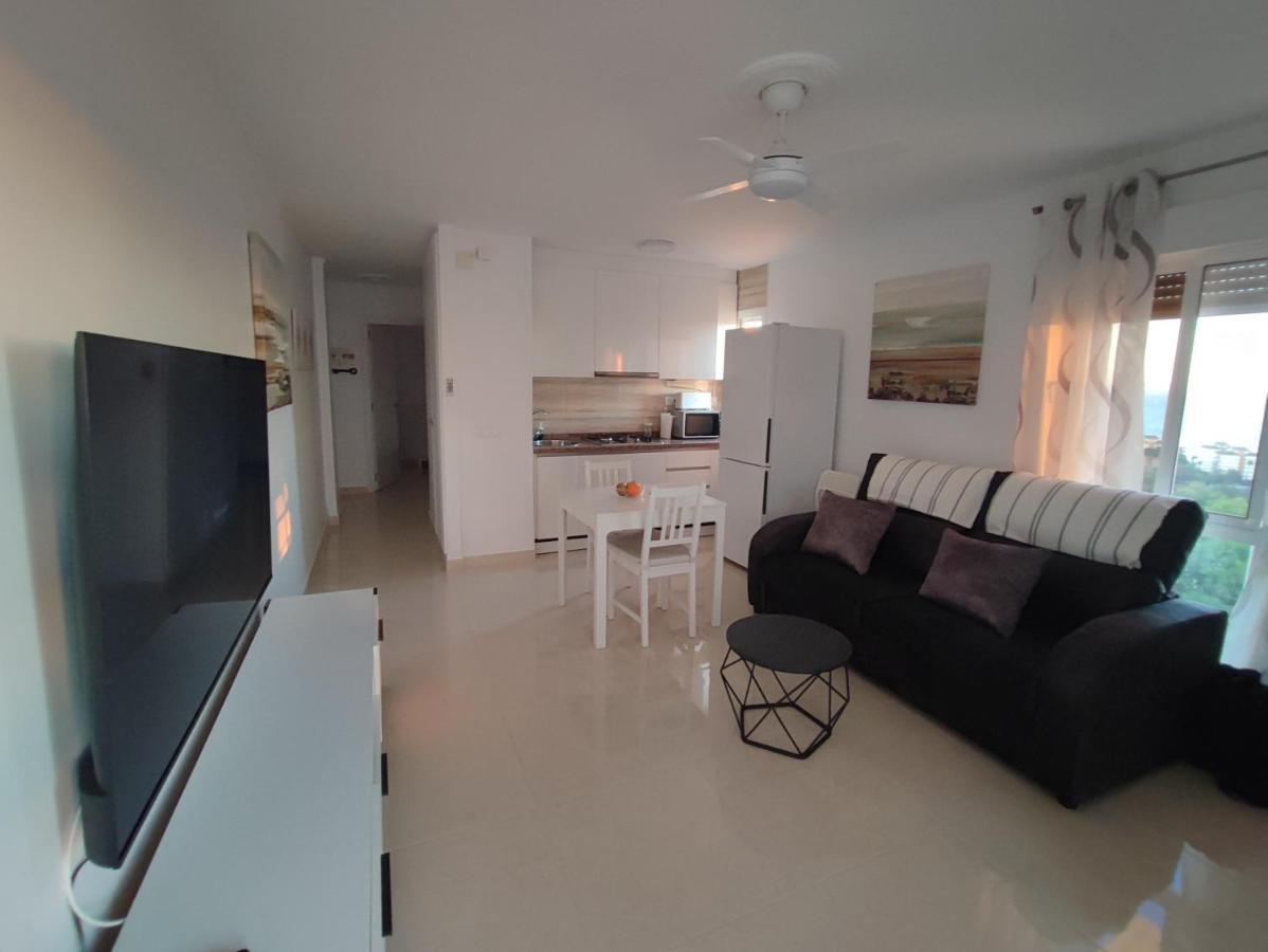 Hercules Paradise 531 Apartamento Con Vistas Al Mar Mediterraneo En Benalmadena A Pasos Del Centro Y Su Vibrante Zona Comercial Disfruta De Una Experiencia Unica En La Costa Del Sol Malaga Andalucia Well-Connected To The Airport Esterno foto