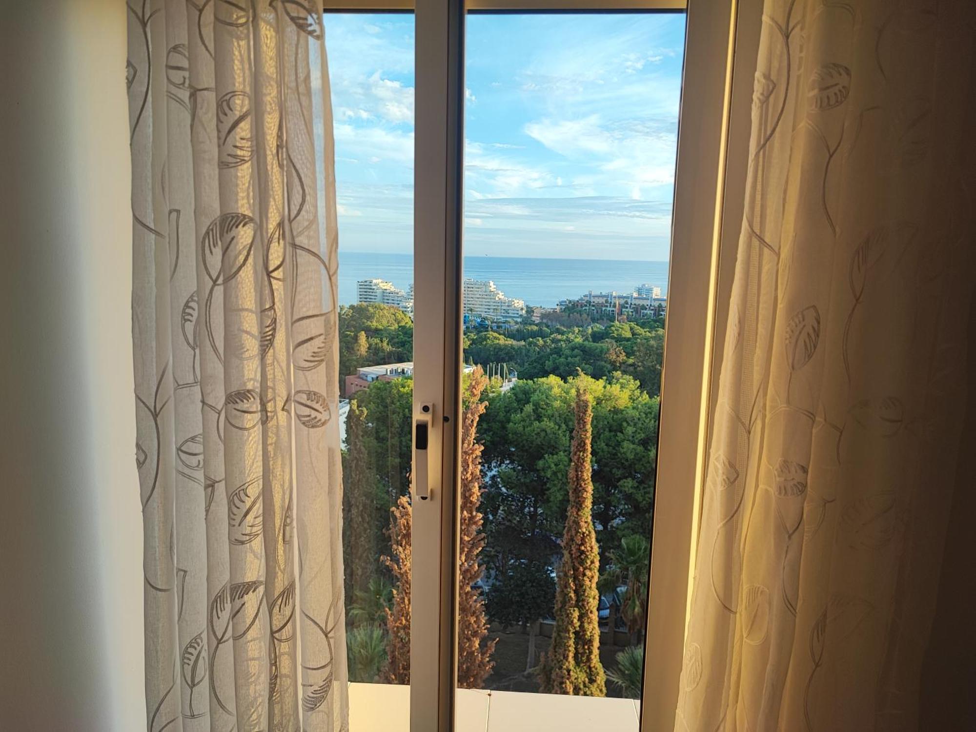 Hercules Paradise 531 Apartamento Con Vistas Al Mar Mediterraneo En Benalmadena A Pasos Del Centro Y Su Vibrante Zona Comercial Disfruta De Una Experiencia Unica En La Costa Del Sol Malaga Andalucia Well-Connected To The Airport Esterno foto